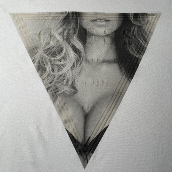Guess Mens Rare Graphic XL Tee Shirt Sexy Woman White - Picture 3 of 12